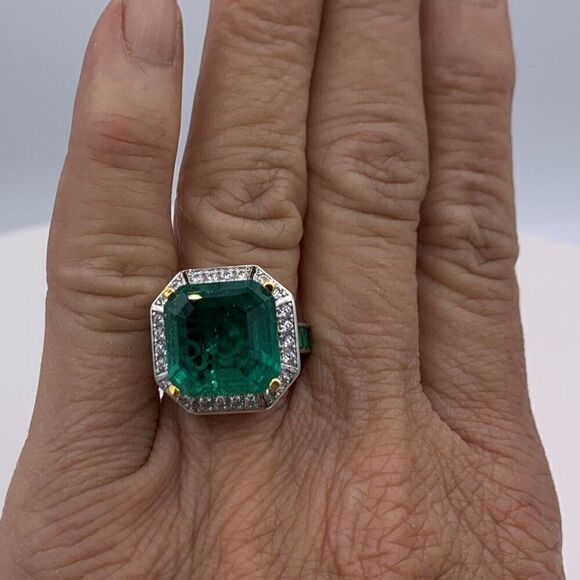 Earrings, NWOT, lab emerald, solid 925 sterling silver, long articulated drop - Picture 11 of 11